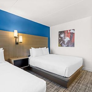 Queen Room Two Queen Beds